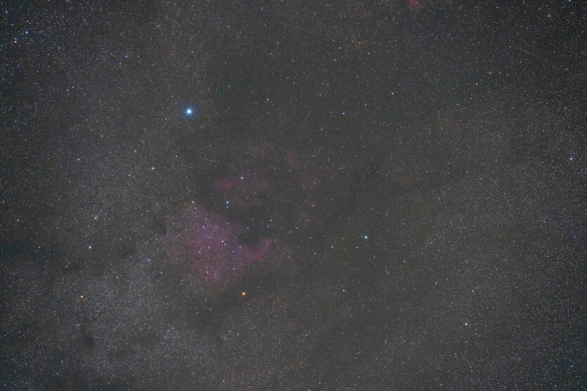 Exploring the starry skies captured with [Astro Focus Lock], a revolutionary new feature of the TAMRON Lens Utility that solves the issues encountered with astrophotography