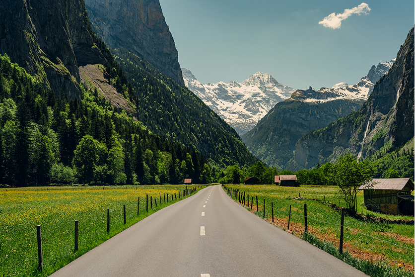 Point 3: Leading lines in composition