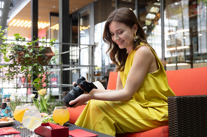 Photography etiquette and precautions in cafes