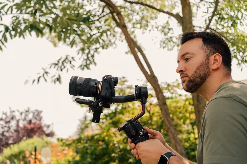 What is Vlogging?