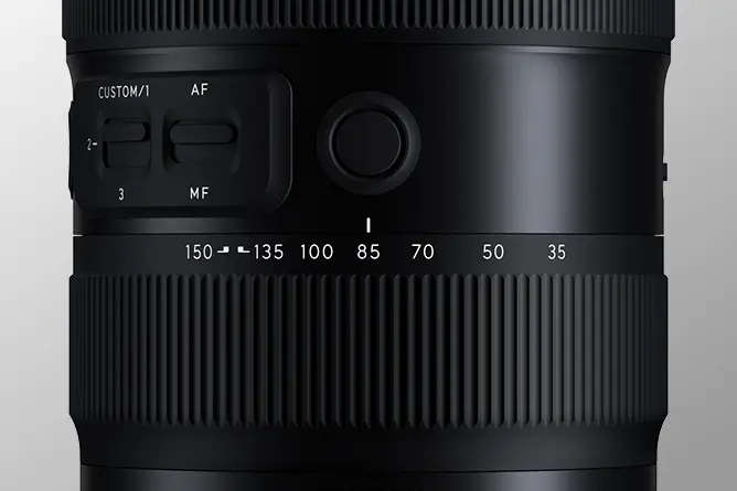 タムロン 35-150mm F/2-2.8 Di III VXD (Model A058)