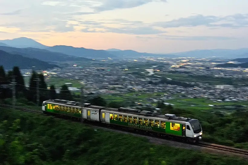 山をかけ登る